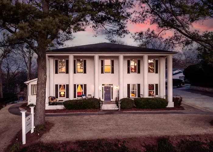 Stone Mountain Manor